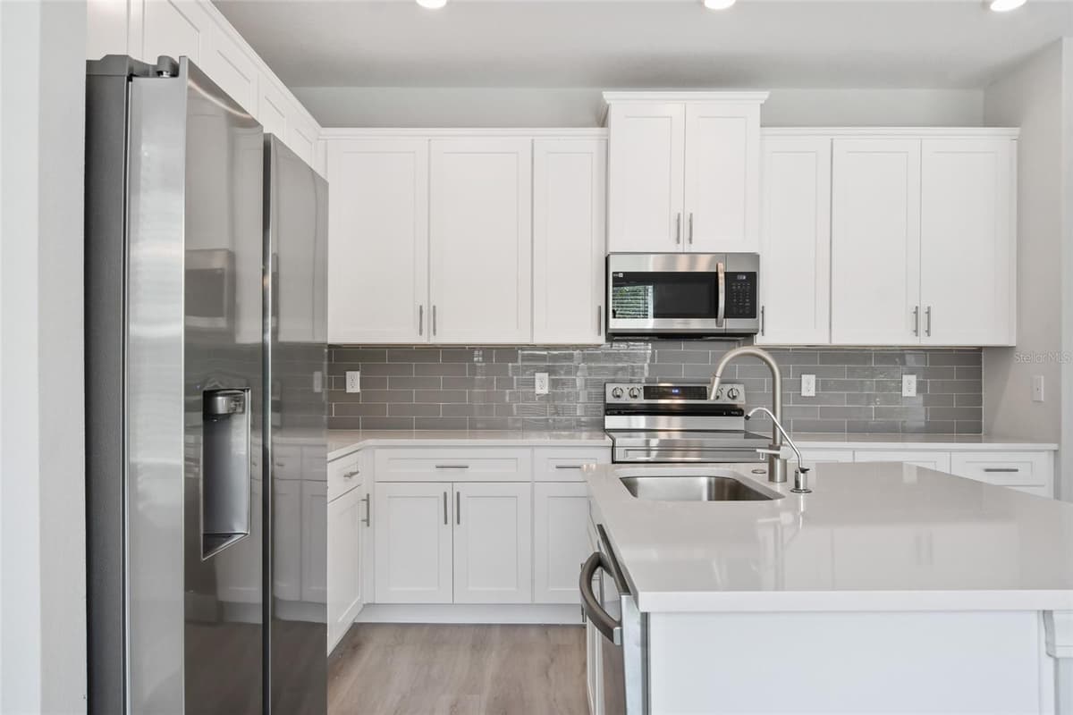 407 HARVARD STREET — photo 10 of 31
