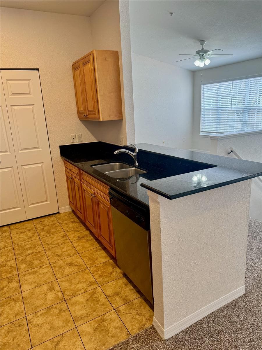 832 GRAND REGENCY POINT — photo 9 of 17