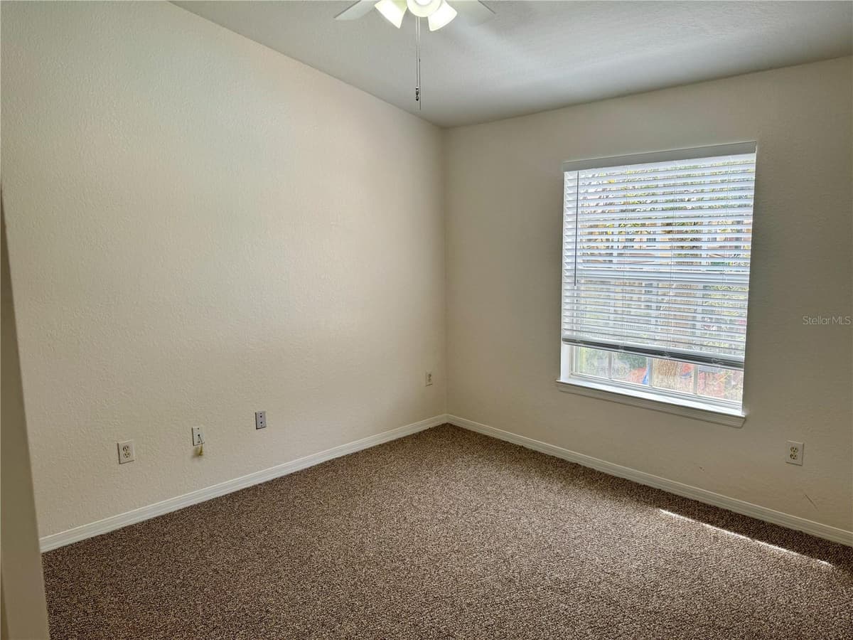 832 GRAND REGENCY POINT — photo 13 of 17