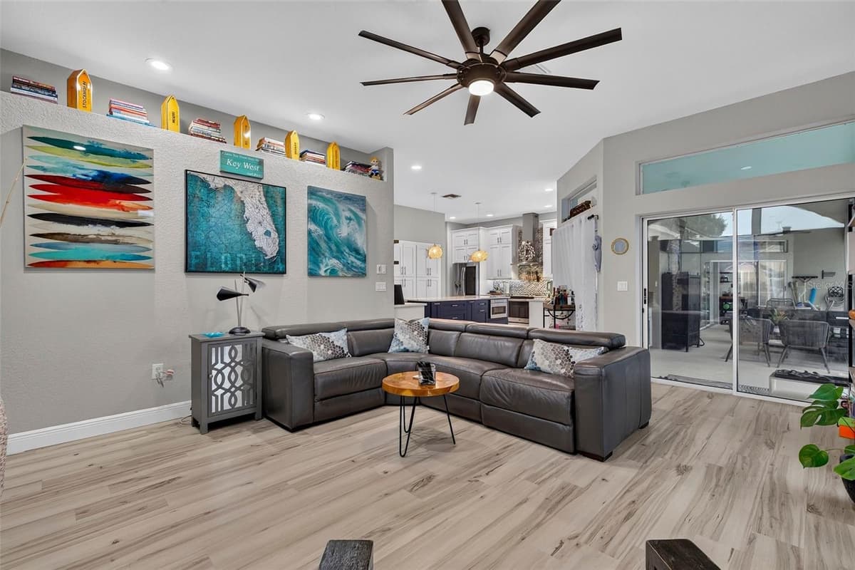 10017 SCARLETT COURT — photo 34 of 88