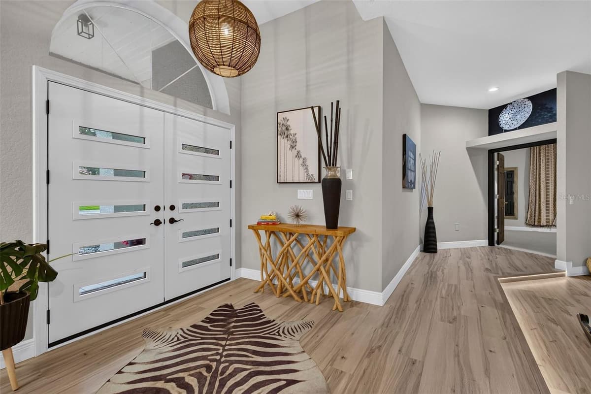 10017 SCARLETT COURT — photo 6 of 88