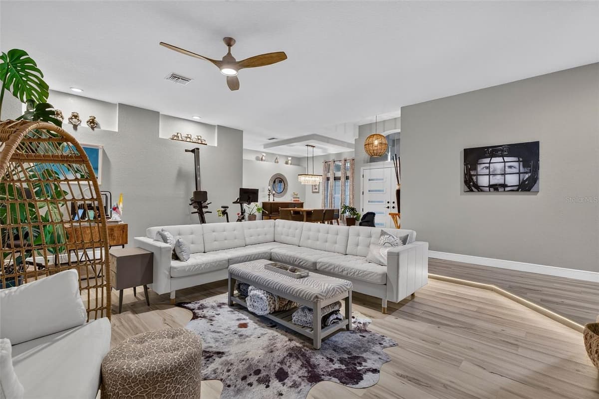 10017 SCARLETT COURT — photo 12 of 88