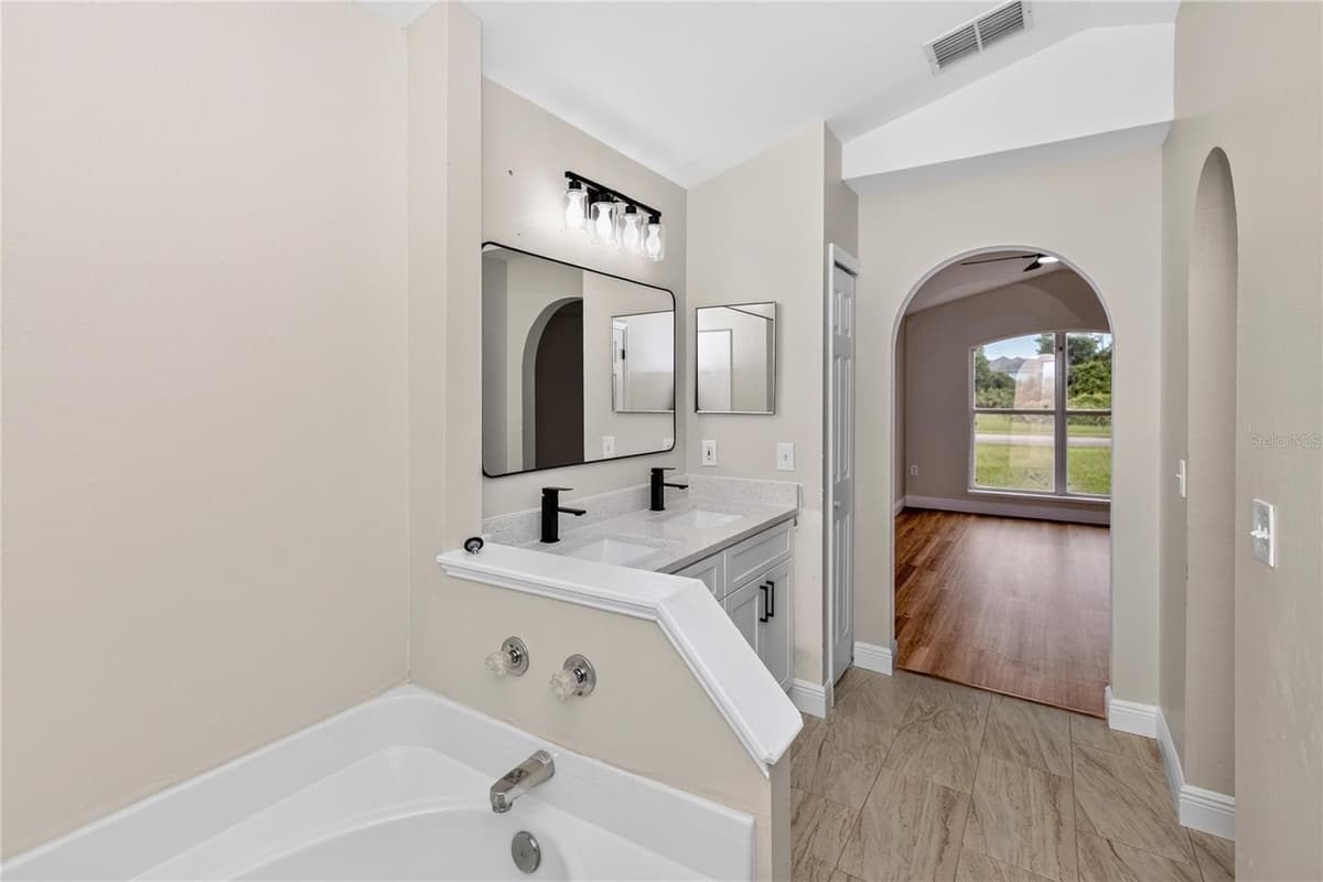 2190 GLENLOCK DRIVE — photo 15 of 30