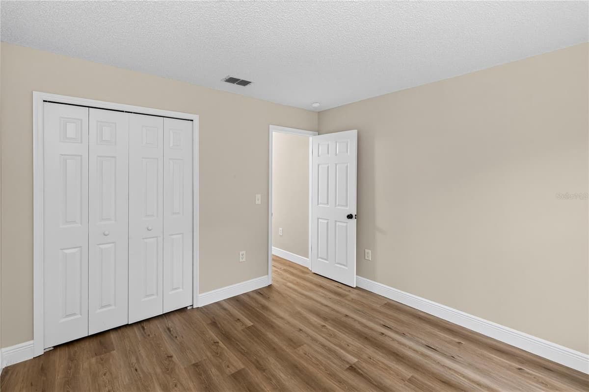 2190 GLENLOCK DRIVE — photo 19 of 30