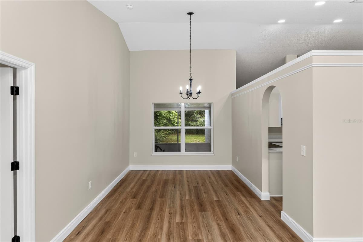 2190 GLENLOCK DRIVE — photo 8 of 30