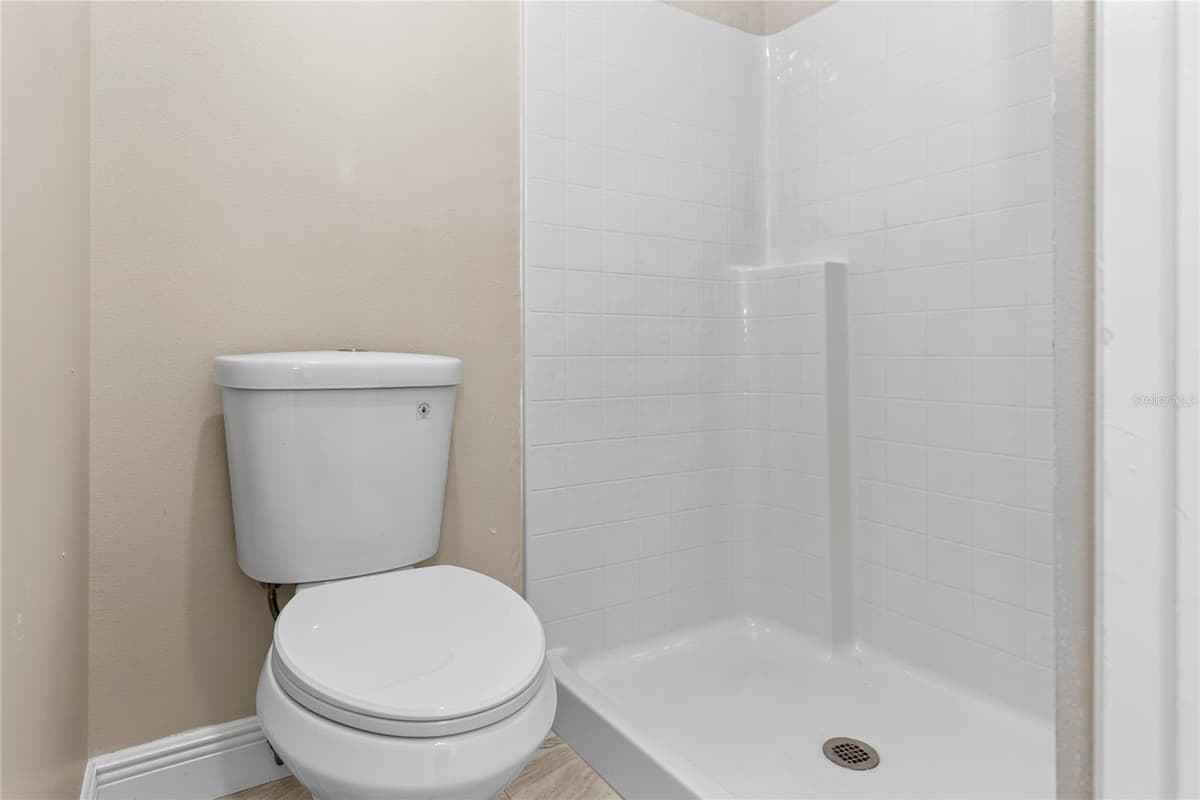 2190 GLENLOCK DRIVE — photo 16 of 30