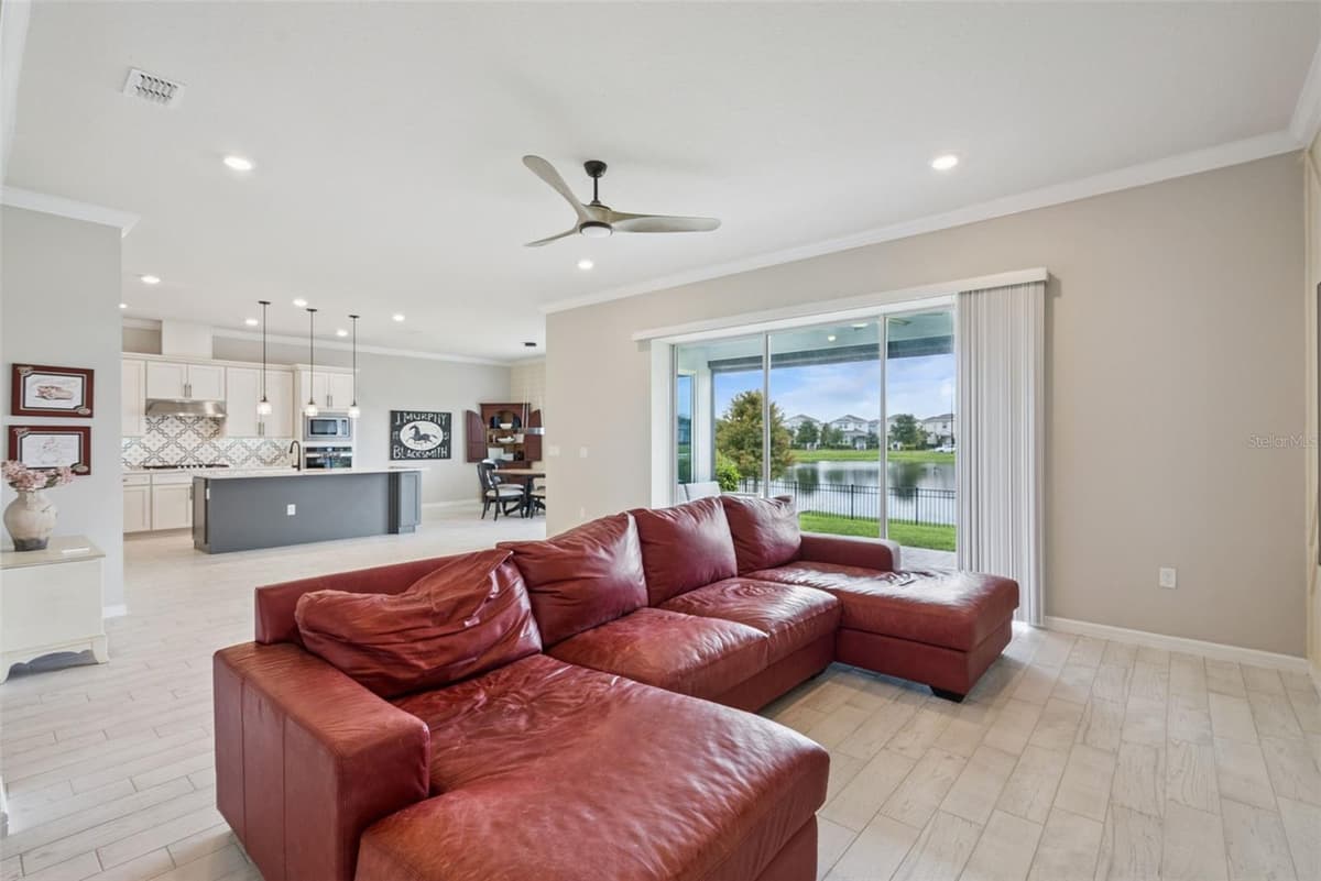 13871 DESTIN BEACH LANE — photo 10 of 32