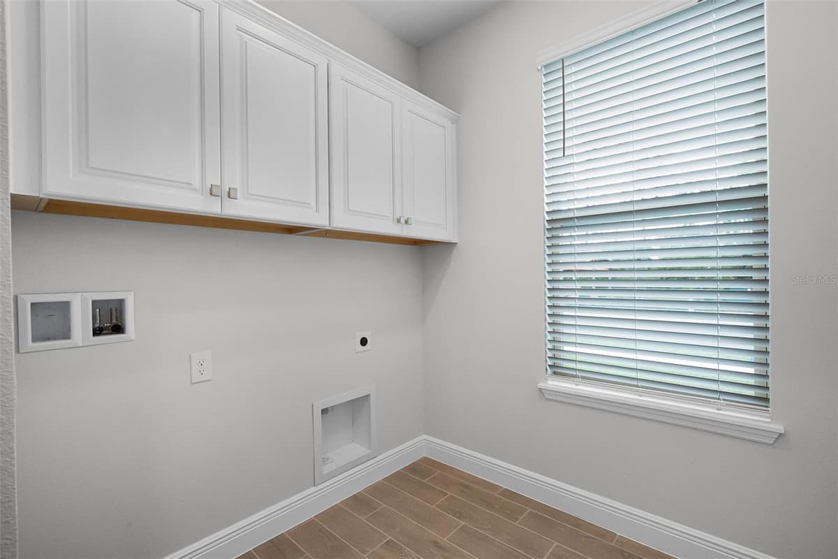 11893 SHINE VIEW LANE — photo 22 of 40