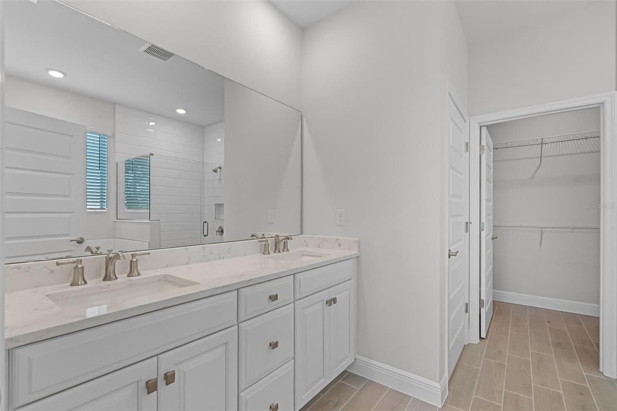 11893 SHINE VIEW LANE — photo 15 of 40