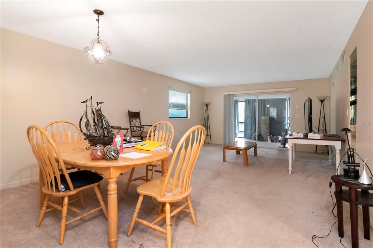 7725 FOREST TRAIL — photo 3 of 9
