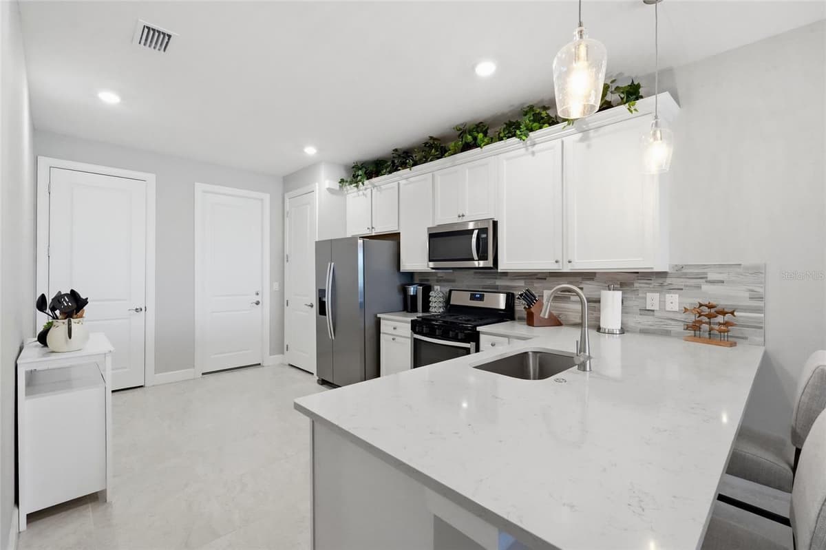 14571 MOSSY PINE COURT — photo 6 of 49