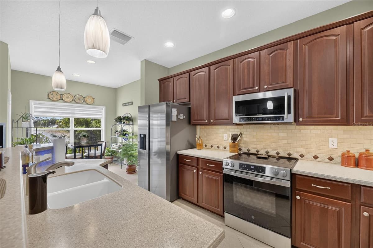 1724 MIRA LAGO CIRCLE — photo 20 of 70