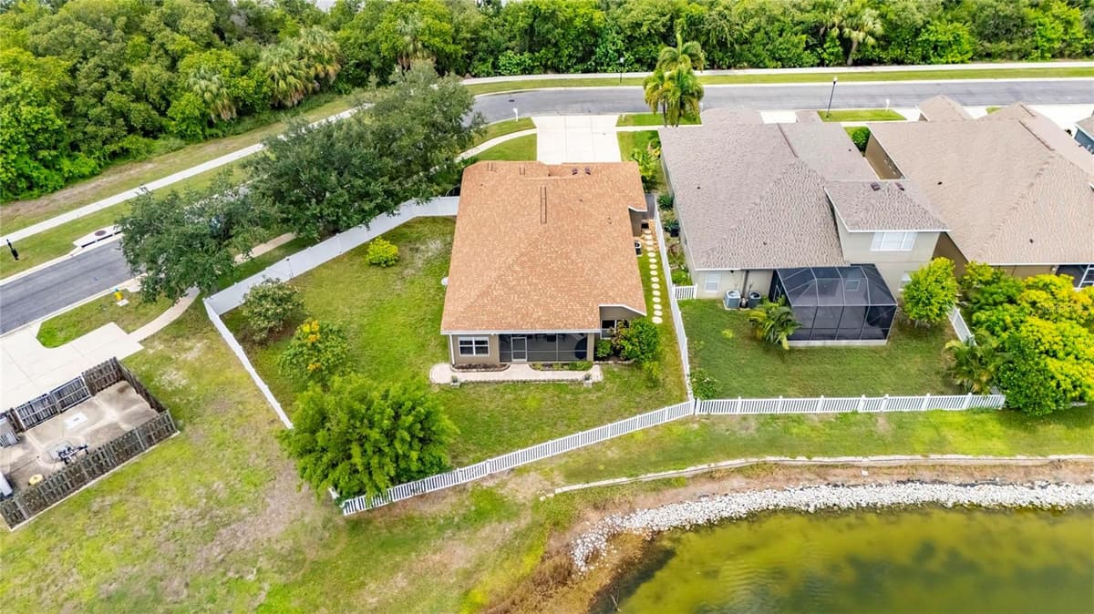 1724 MIRA LAGO CIRCLE — photo 11 of 70