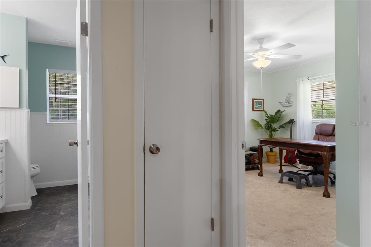 914 MCGOWAN AVENUE — photo 29 of 52