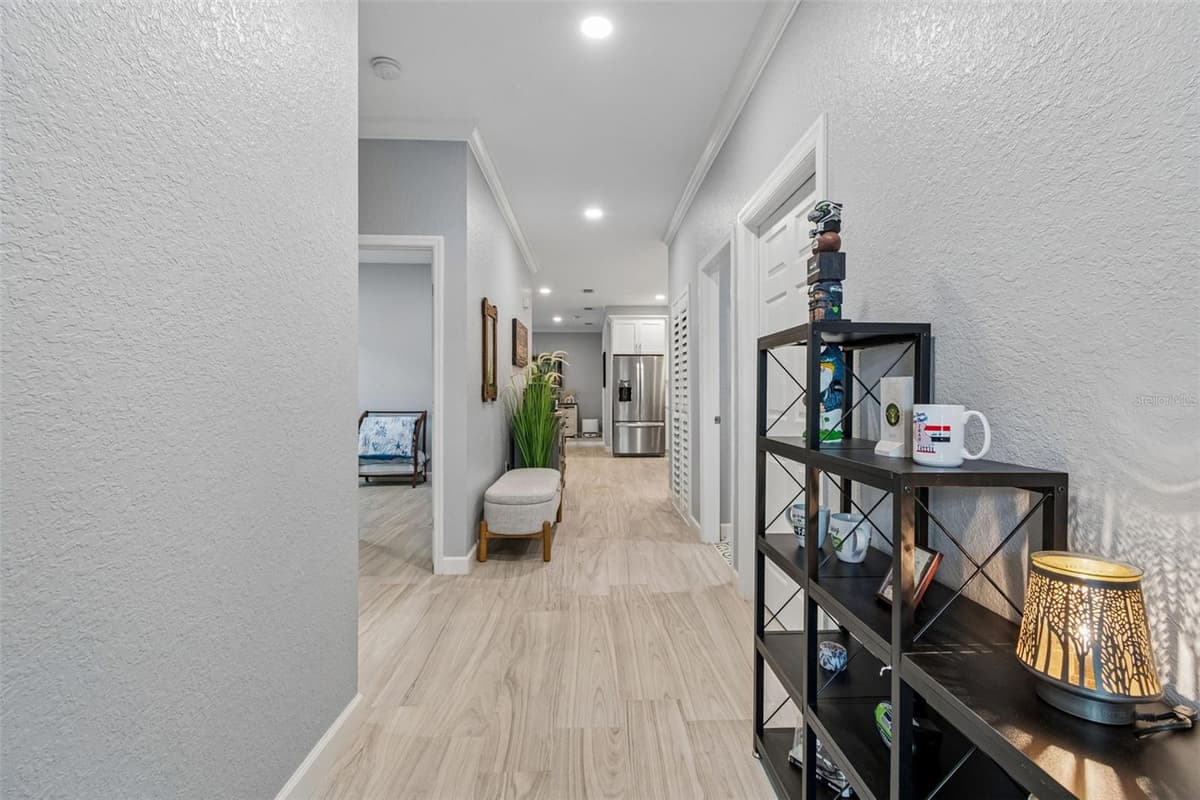 4011 55TH AVENUE — photo 3 of 34