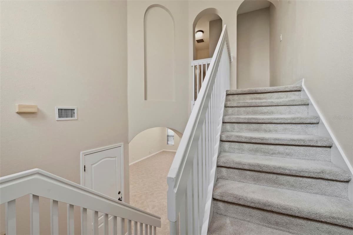 7212 STERLING POINT COURT — photo 17 of 35