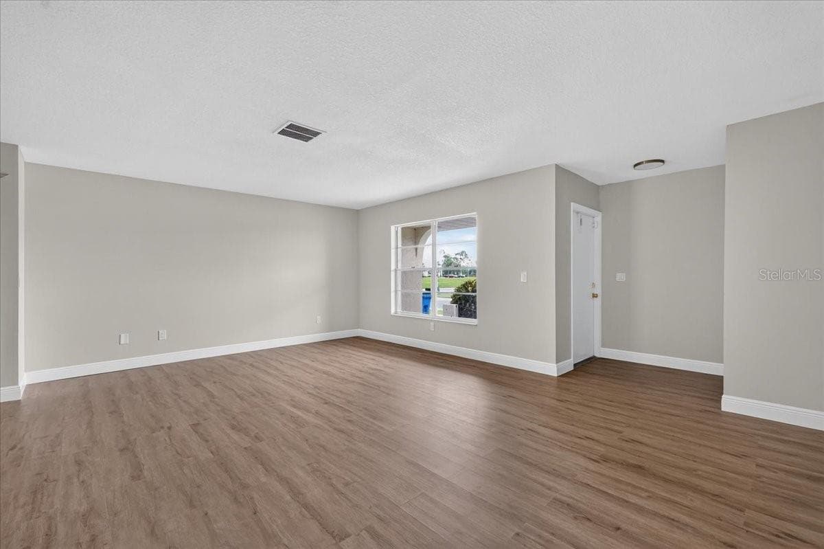 1201 WILD FEATHER LANE — photo 7 of 38