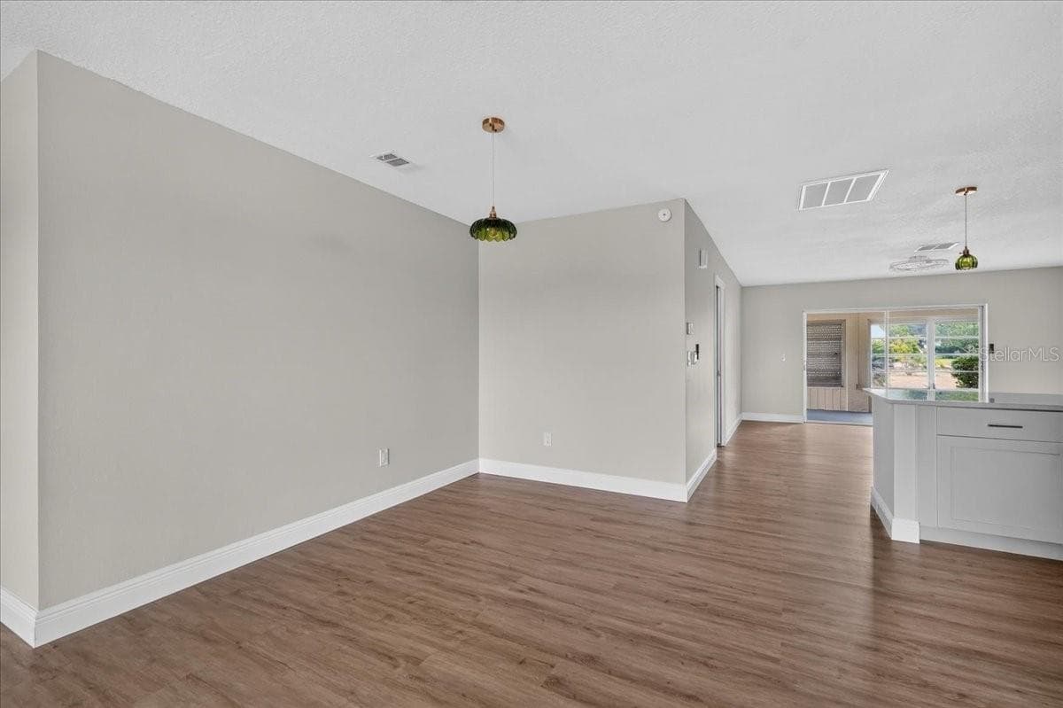 1201 WILD FEATHER LANE — photo 10 of 38