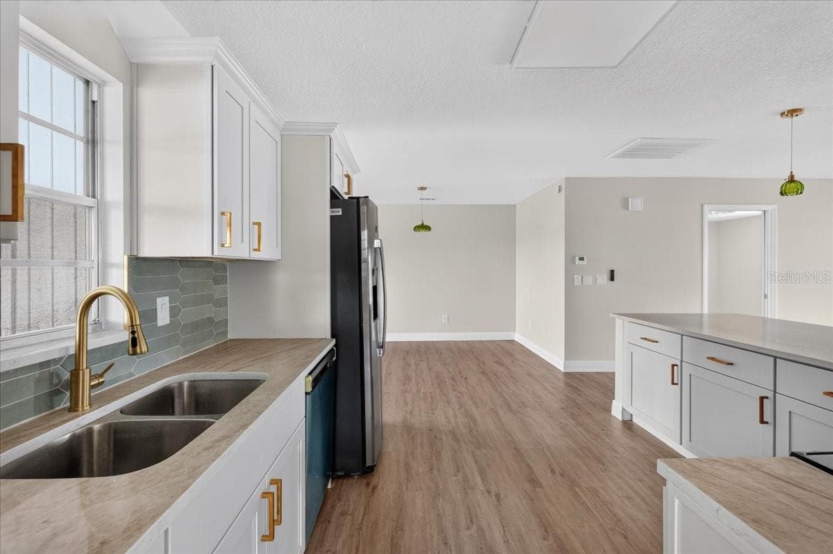 1201 WILD FEATHER LANE — photo 17 of 38