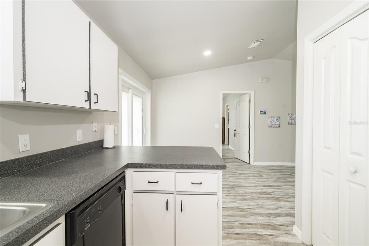 604 BOITNOTT LANE — photo 19 of 37