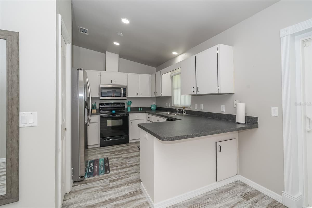 604 BOITNOTT LANE — photo 17 of 37