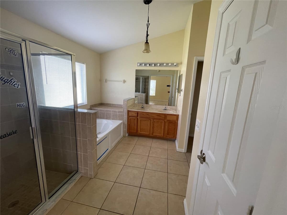 1406 VISTA DEL LAGO BOULEVARD — photo 10 of 12