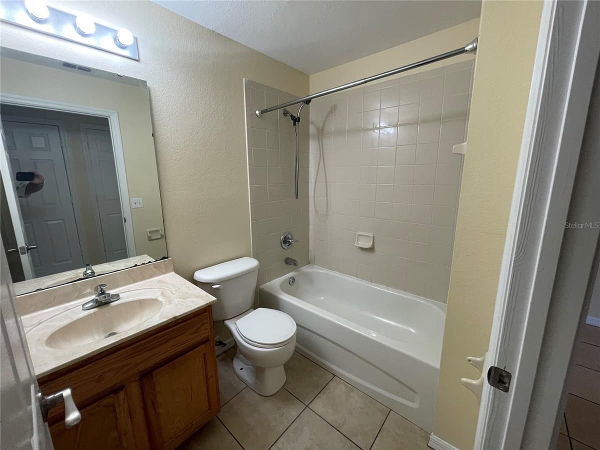 1406 VISTA DEL LAGO BOULEVARD — photo 11 of 12