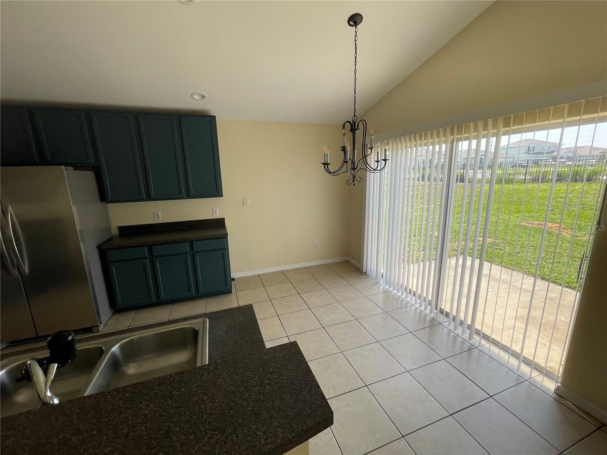 1406 VISTA DEL LAGO BOULEVARD — photo 8 of 12