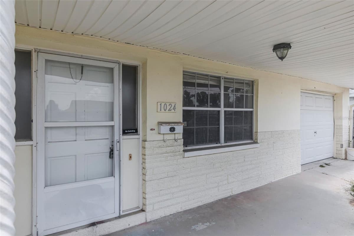 1024 VIKING DRIVE — photo 3 of 34