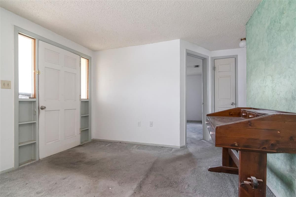 1024 VIKING DRIVE — photo 13 of 34