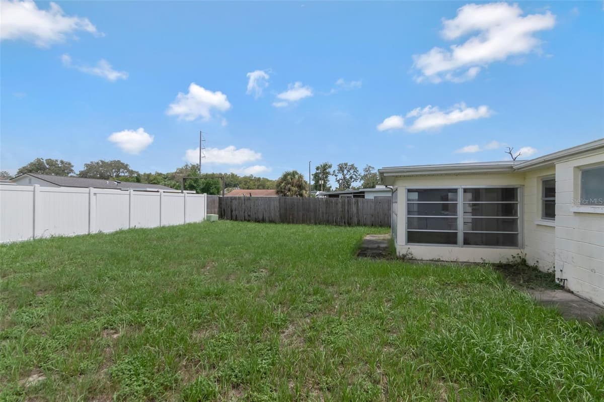 1024 VIKING DRIVE — photo 31 of 34