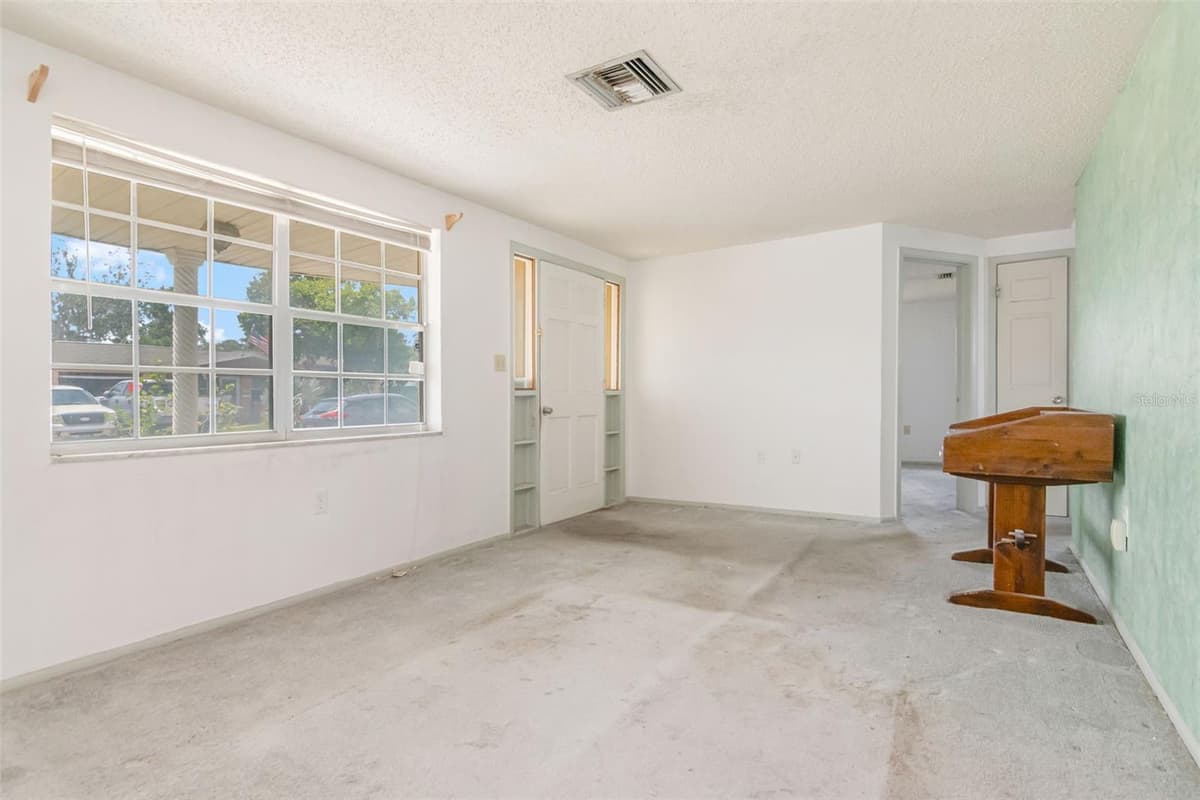 1024 VIKING DRIVE — photo 16 of 34