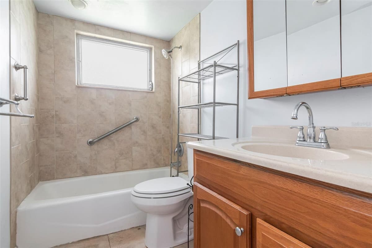 1024 VIKING DRIVE — photo 23 of 34