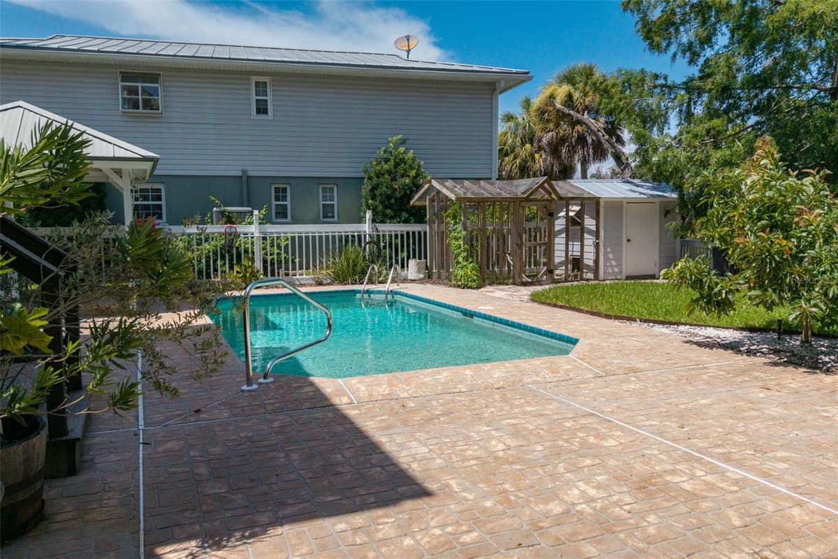 1035 APPALACHIAN TERRACE — photo 19 of 100