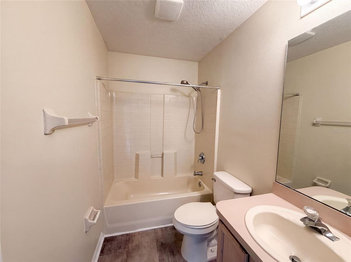 2366 BELEN DRIVE — photo 12 of 19