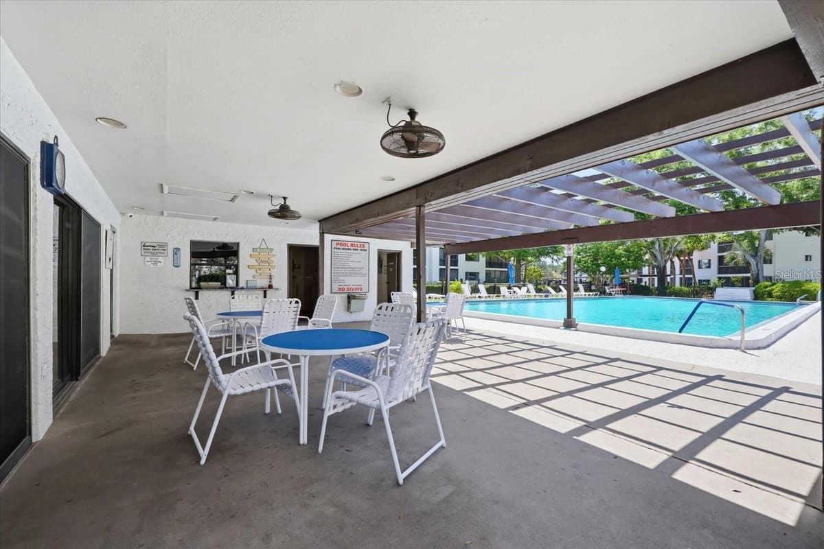 2593 COUNTRYSIDE BOULEVARD — photo 35 of 41