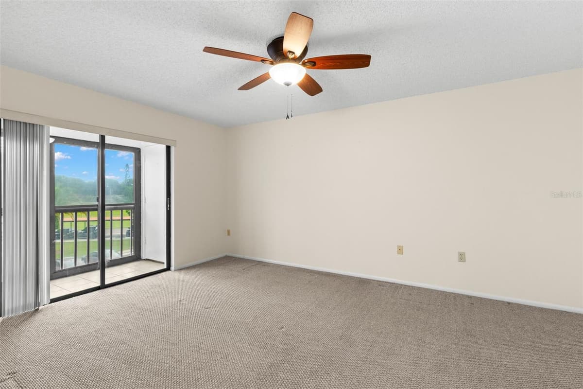 2593 COUNTRYSIDE BOULEVARD — photo 17 of 41