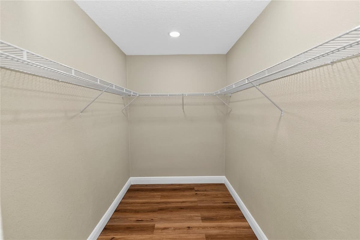 329 SUN OAKS COURT — photo 19 of 35