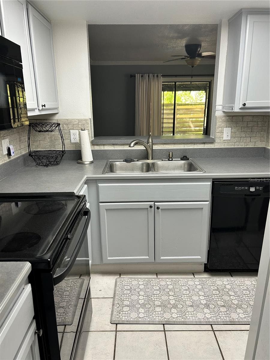4543 44TH LANE — photo 7 of 25