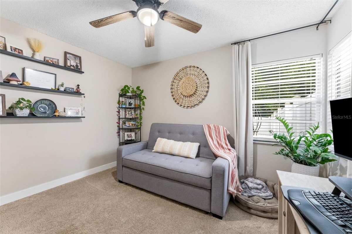 7226 HUMMINGBIRD LANE — photo 34 of 47