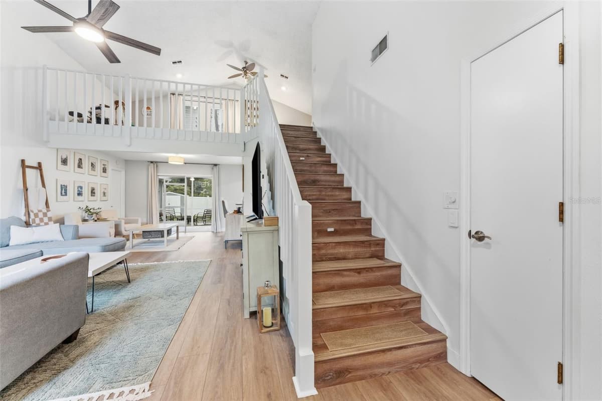 7226 HUMMINGBIRD LANE — photo 18 of 47