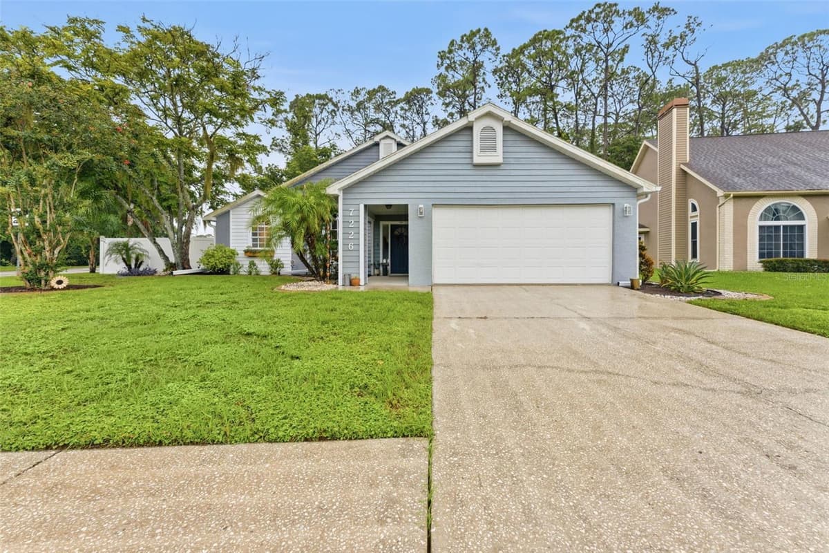 7226 HUMMINGBIRD LANE — photo 2 of 47