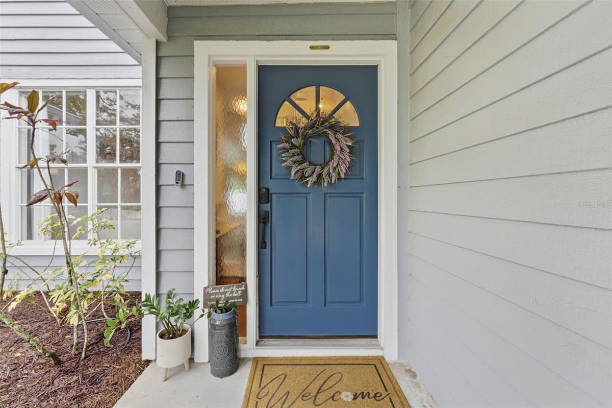 7226 HUMMINGBIRD LANE — photo 3 of 47
