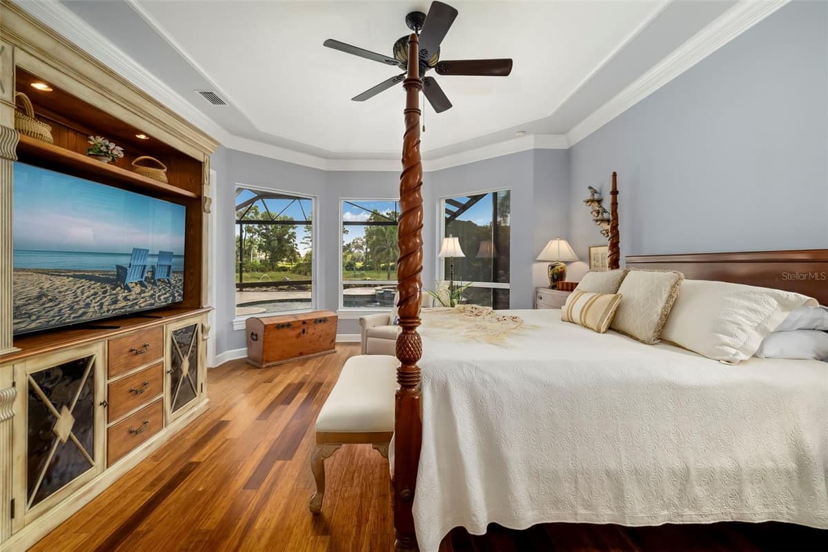 7215 CHATSWORTH COURT — photo 13 of 94
