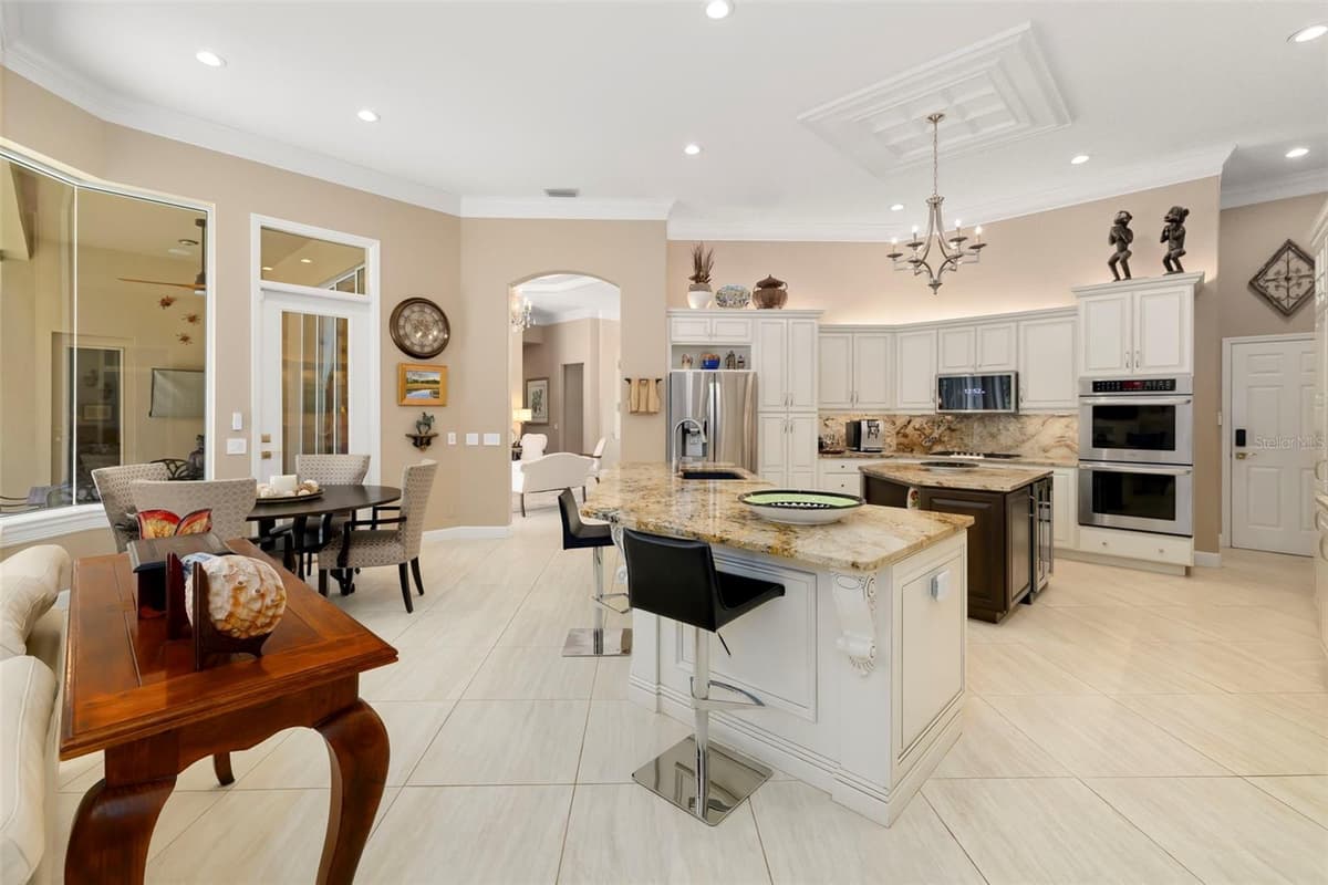 7215 CHATSWORTH COURT — photo 33 of 94