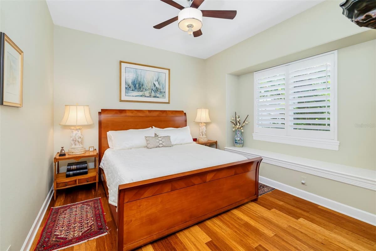 7215 CHATSWORTH COURT — photo 39 of 94