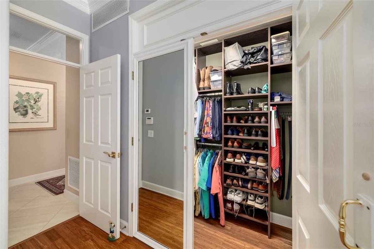 7215 CHATSWORTH COURT — photo 17 of 94