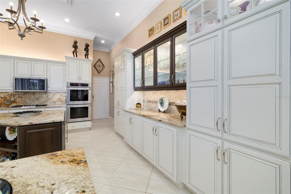 7215 CHATSWORTH COURT — photo 29 of 94