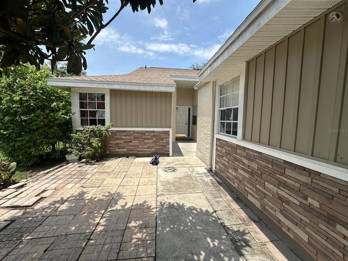 3157 PHLOX DRIVE — photo 4 of 9