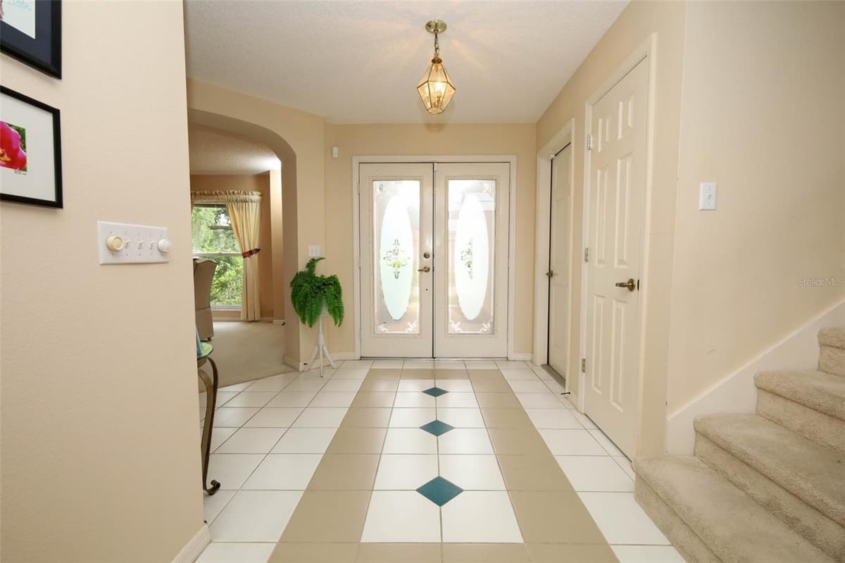 12879 WATERHAVEN CIRCLE — photo 4 of 77